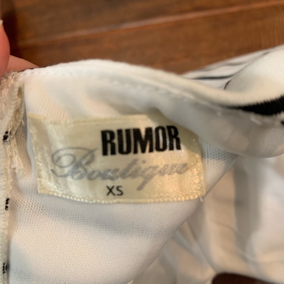 LF White crop top with black stripes - Picture 5 of 6